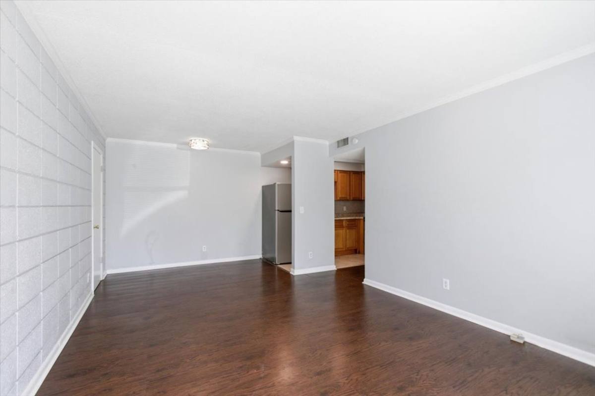 Apartment for rent at 3307 Mayflower St, Jacksonville, FL 32205