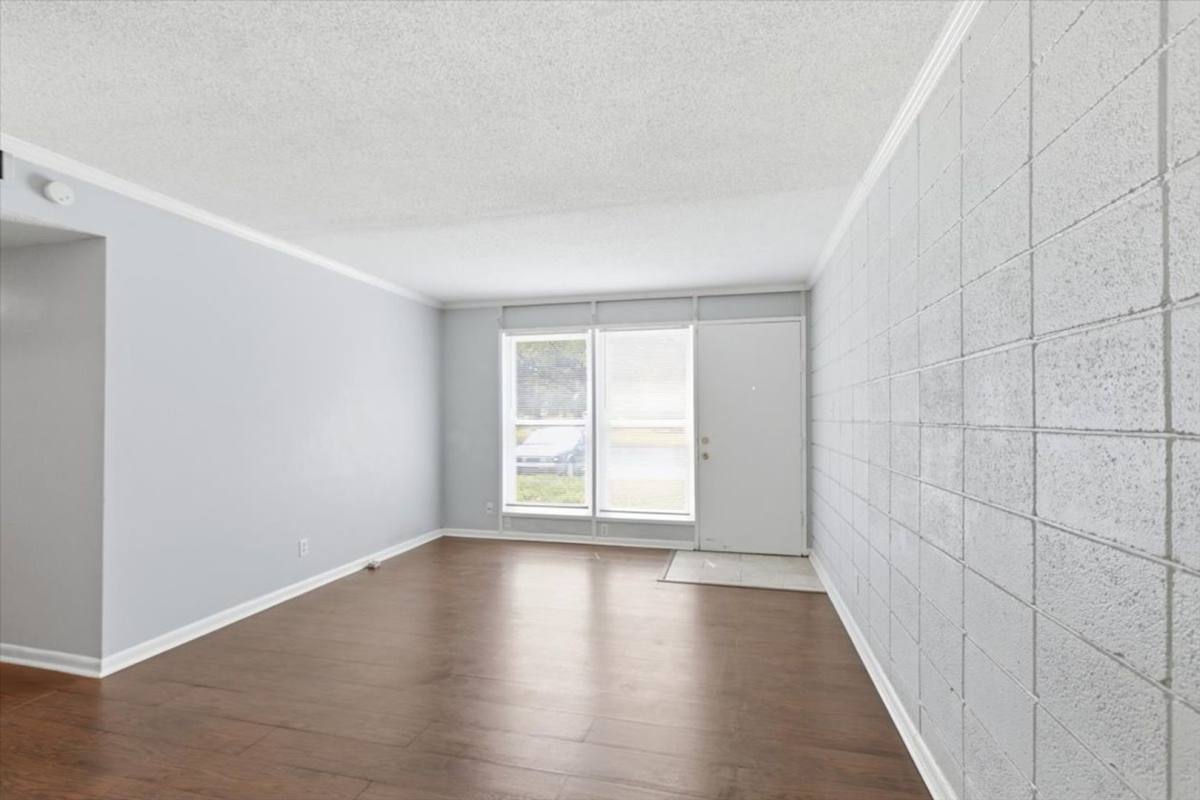 Apartment for rent at 3307 Mayflower St, Jacksonville, FL 32205