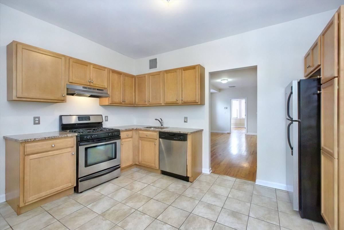 Apartment for rent at 80 Pine St, Montclair, NJ 07042