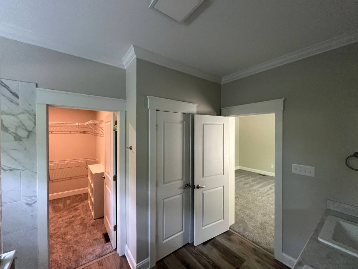House for rent at 51 Flat Top Mountain Rd, Fairview, NC 28730