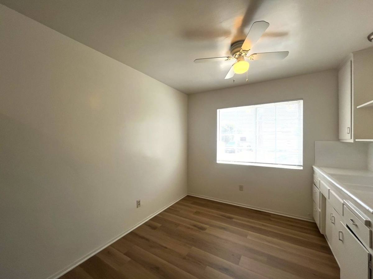 Apartment for rent at 307-319 E 6th St, Azusa, CA 91702