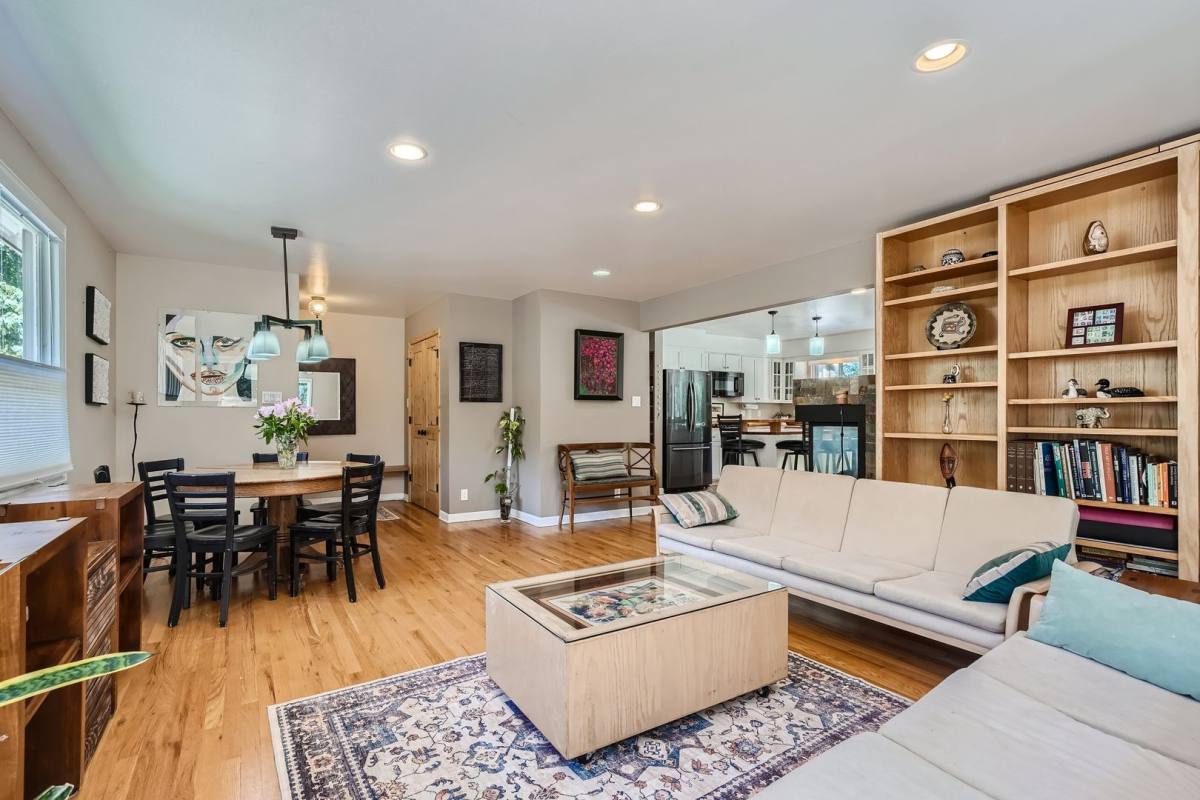 House for rent at 860 Willowbrook Rd, Boulder, CO 80302