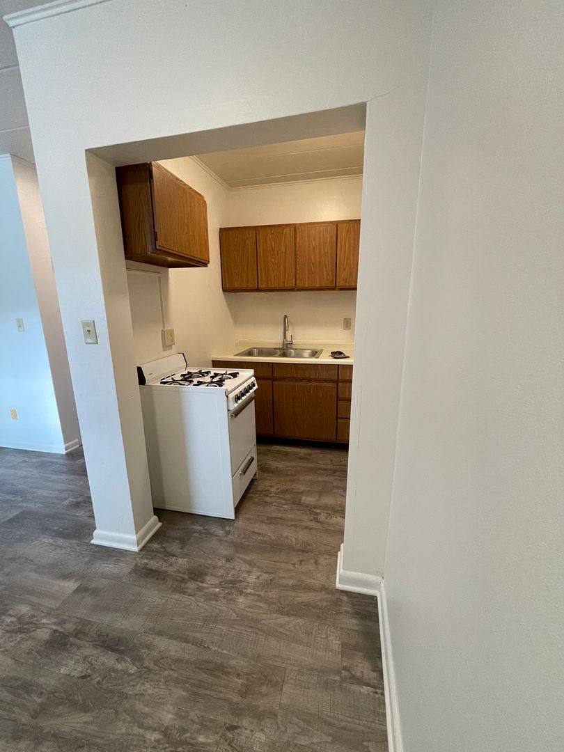 Apartment for rent at 930 N Marshall St, Milwaukee, WI 53202