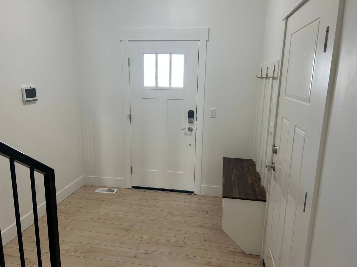 Townhouse for rent at 316 S 3rd W, Sugar City, ID 83448