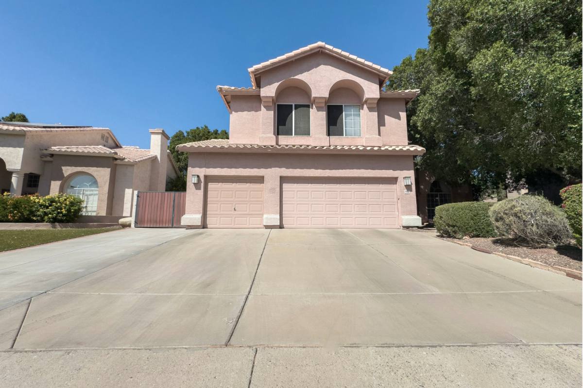 House for rent at 6288 W Rose Garden Lane, Glendale, AZ 85308