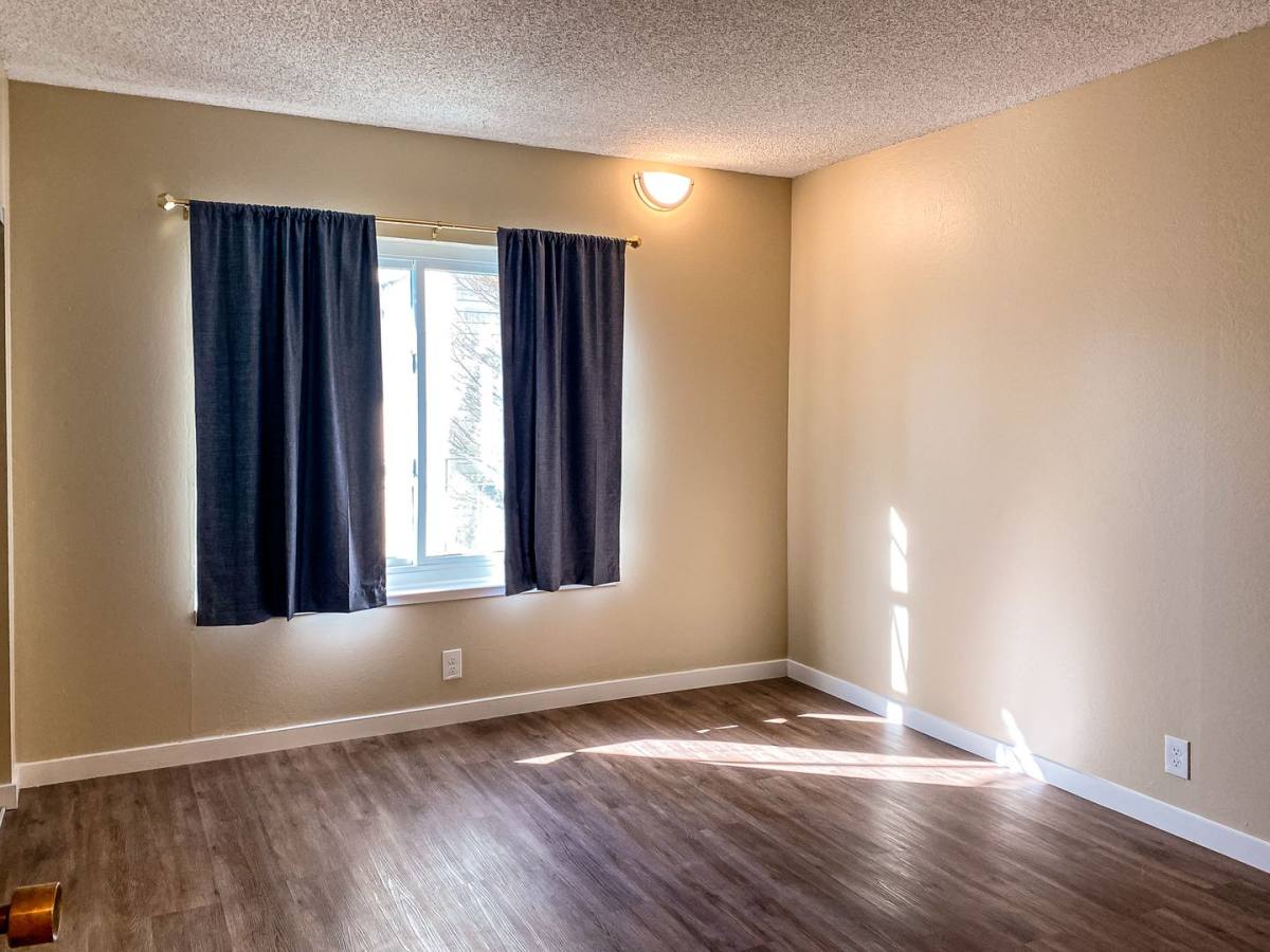 Apartment for rent at 520 Bartlett St, San Francisco, CA 94110