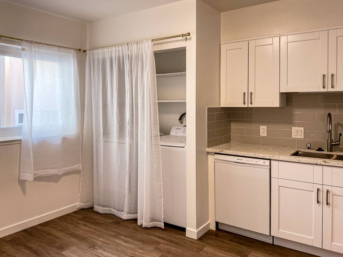 Apartment for rent at 520 Bartlett St, San Francisco, CA 94110