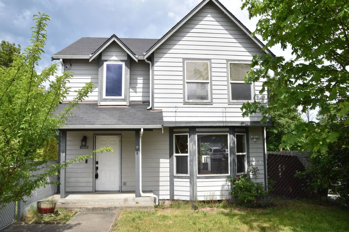House for rent at 1405 E 38th St, Tacoma, WA 98404