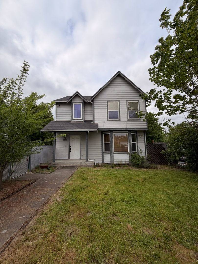 House for rent at 1405 E 38th St, Tacoma, WA 98404