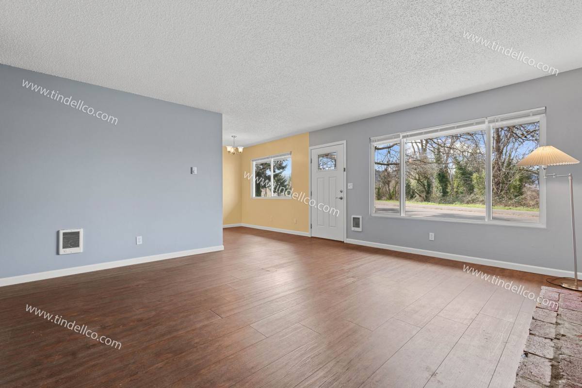 House for rent at 7040 N Carey St, Portland, OR 97203