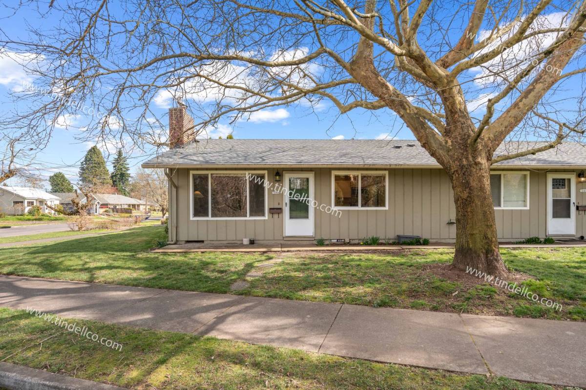 House for rent at 7040 N Carey St, Portland, OR 97203