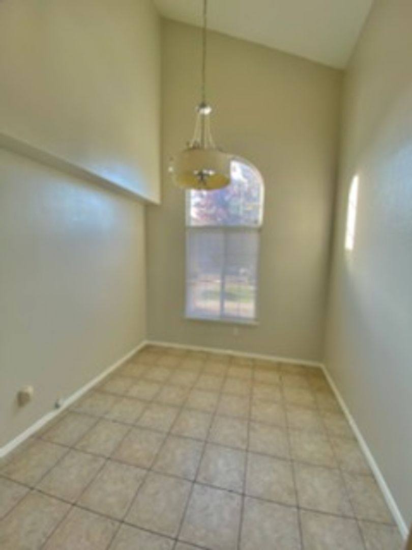 House for rent at 9505 Chatfield Court, Bakersfield, CA 93311