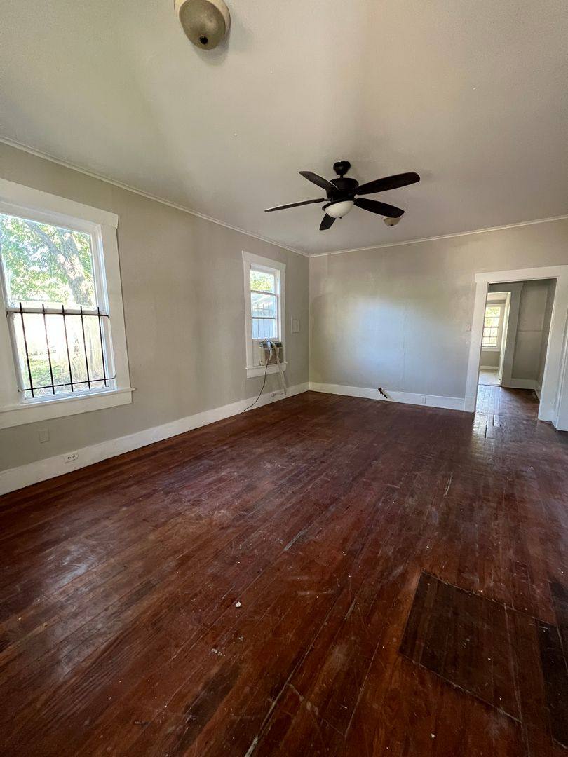 House for rent at 2413 Queens Highway, Shreveport, LA 71103