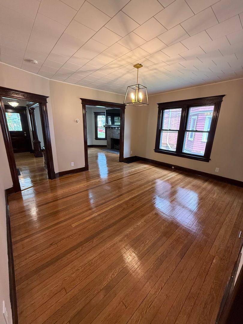 Apartment for rent at 260-262 Oxford St, Hartford, CT 06105