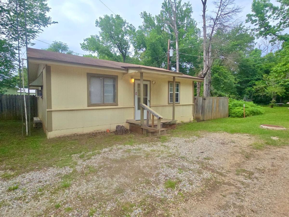 Townhouse for rent at 12547 Chapman Rd, Tyler, TX 75708