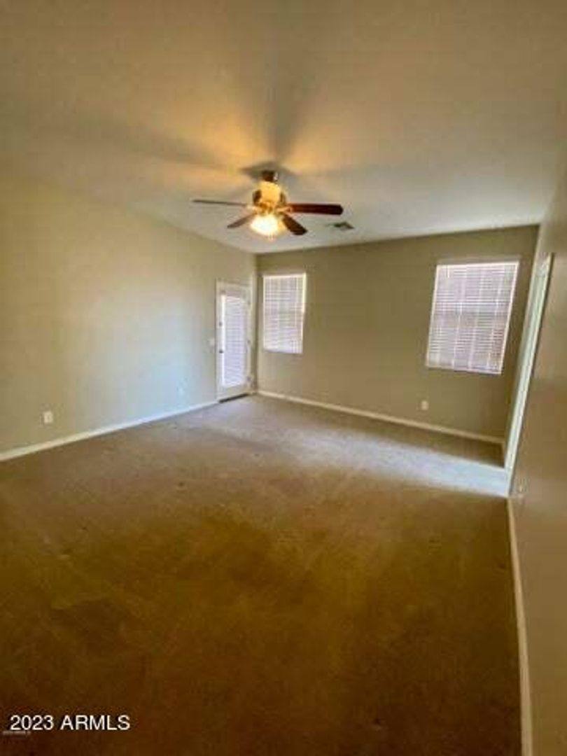 House for rent at 654 W Desert Mountain Dr, San Tan Valley, AZ 85143