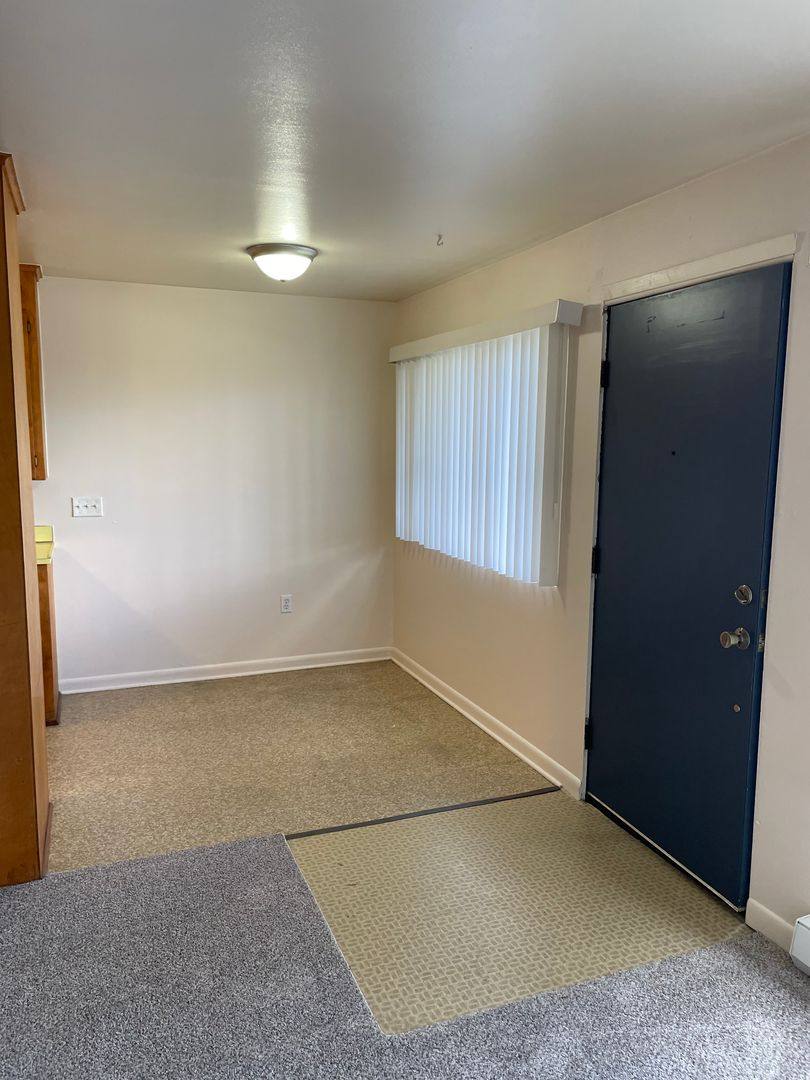 Apartment for rent at 5127 Colby Ave, Everett, WA 98203