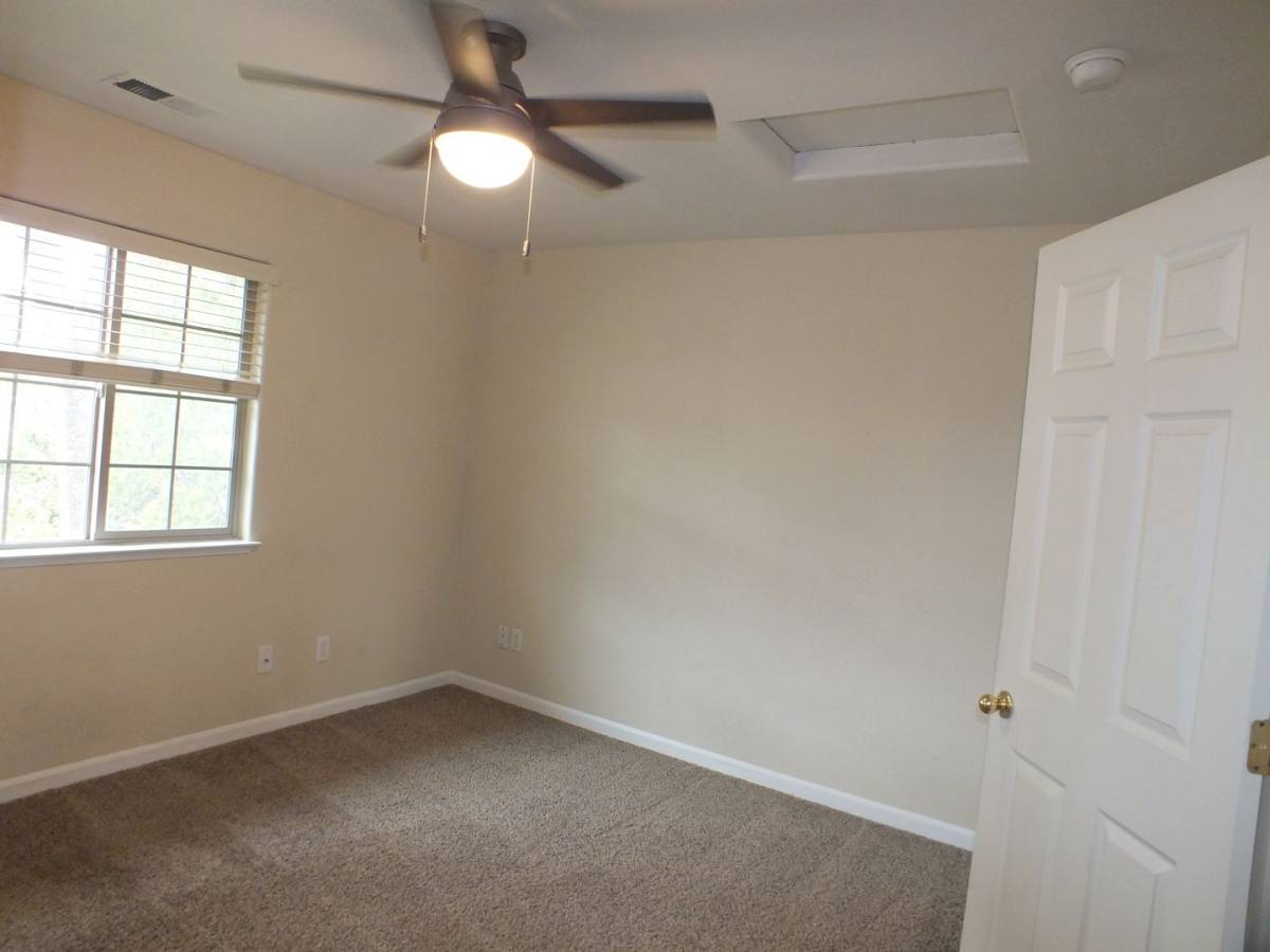 Apartment for rent at 3958-3969 Arthur & Lancelot Courts, Shingle Springs, CA 95682