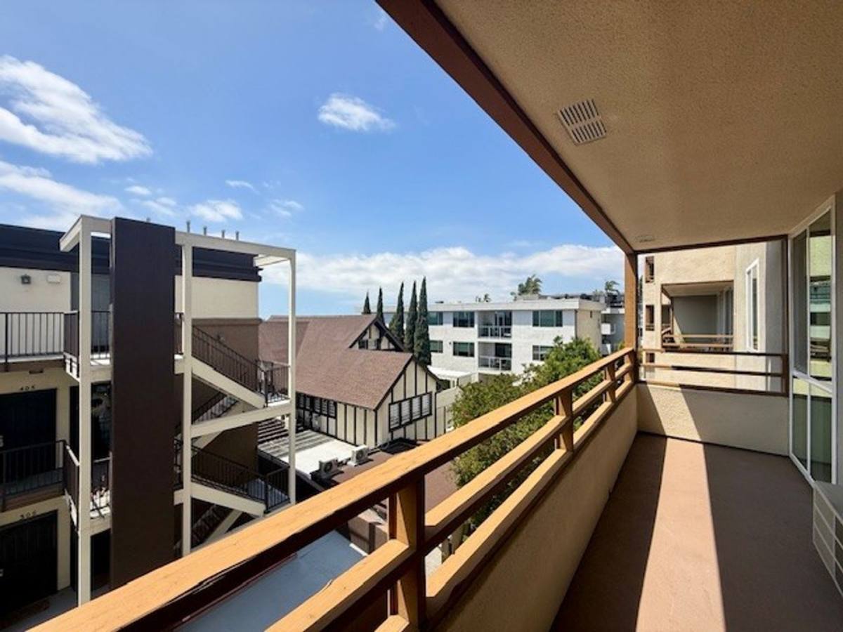 2300 Front St, San Diego, CA 92101 - Apartment for Rent - Image 3