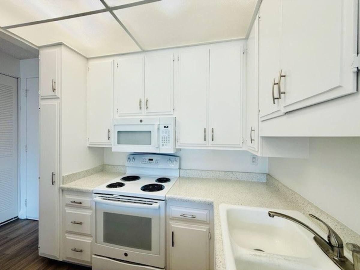 2300 Front St, San Diego, CA 92101 - Apartment for Rent - Image 1