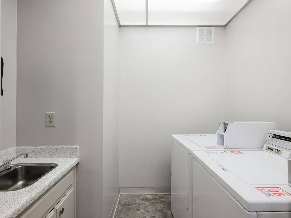 2300 Front St, San Diego, CA 92101 - Apartment for Rent - Image 8