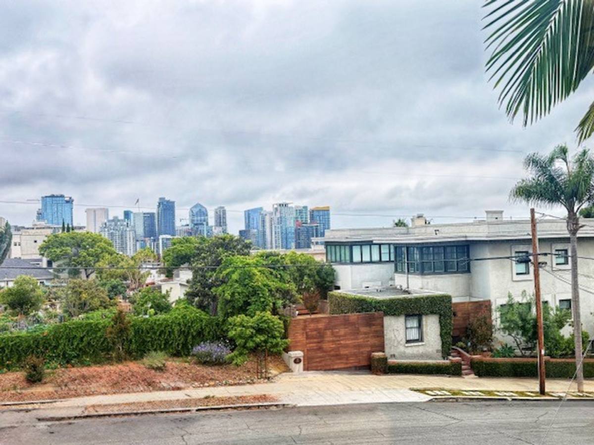 Apartment for rent at 2300 Front St, San Diego, CA 92101