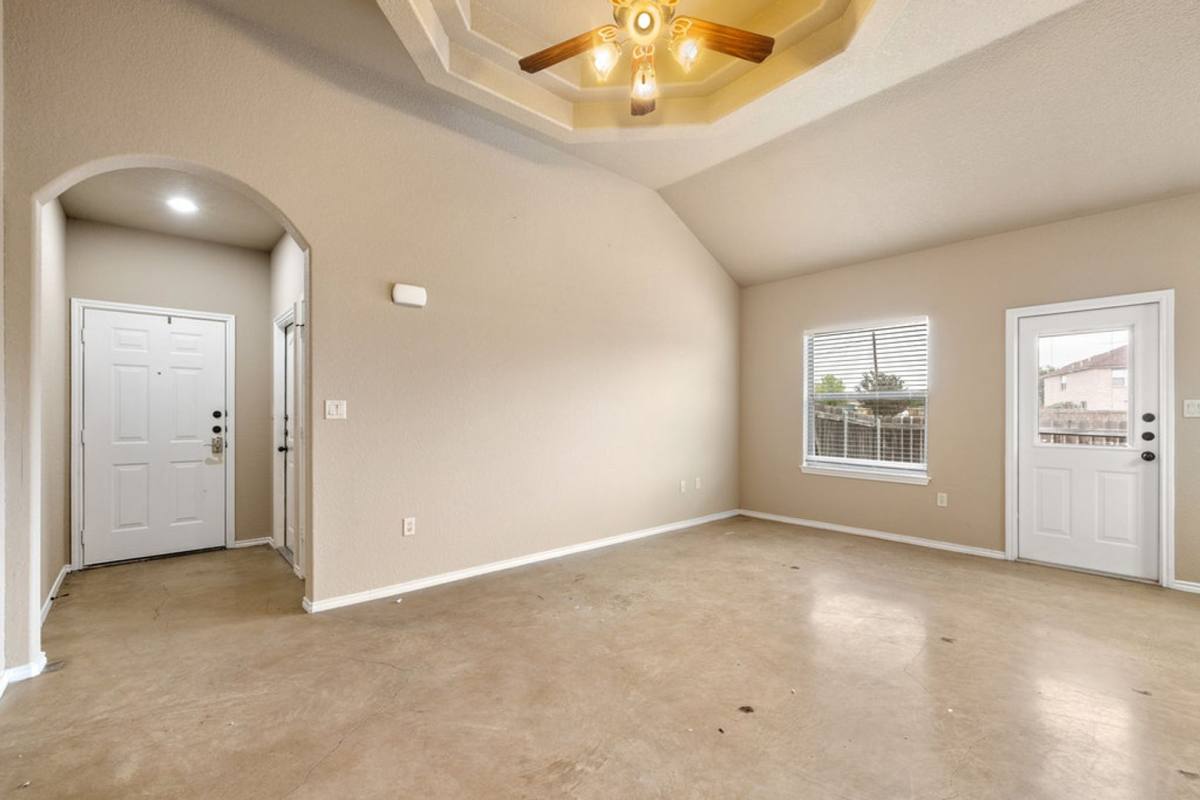 Townhouse for rent at 216 Stone Gate Dr, New Braunfels, TX 78130