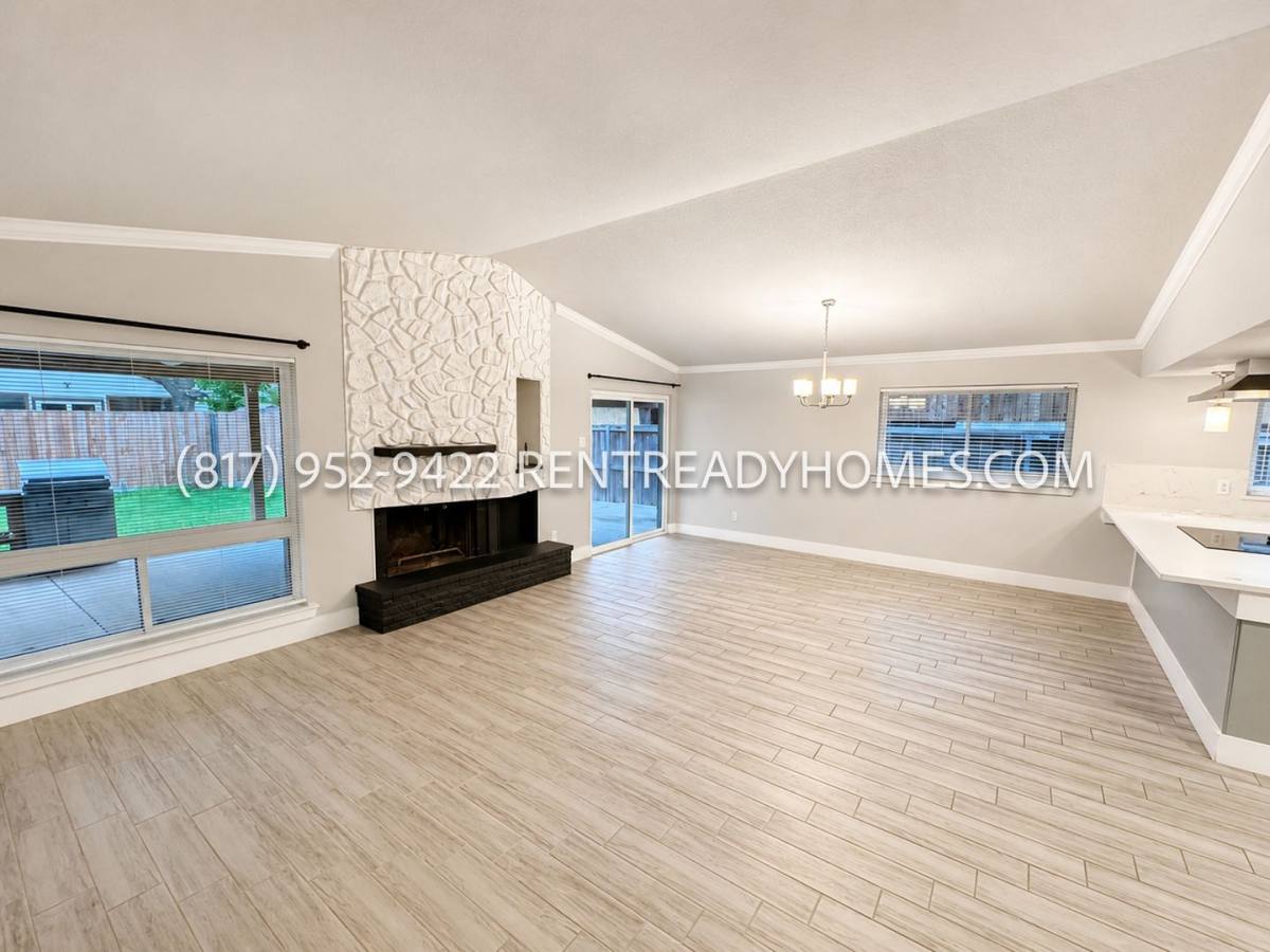 House for rent at 12372 High Meadow Dr, Dallas, TX 75234