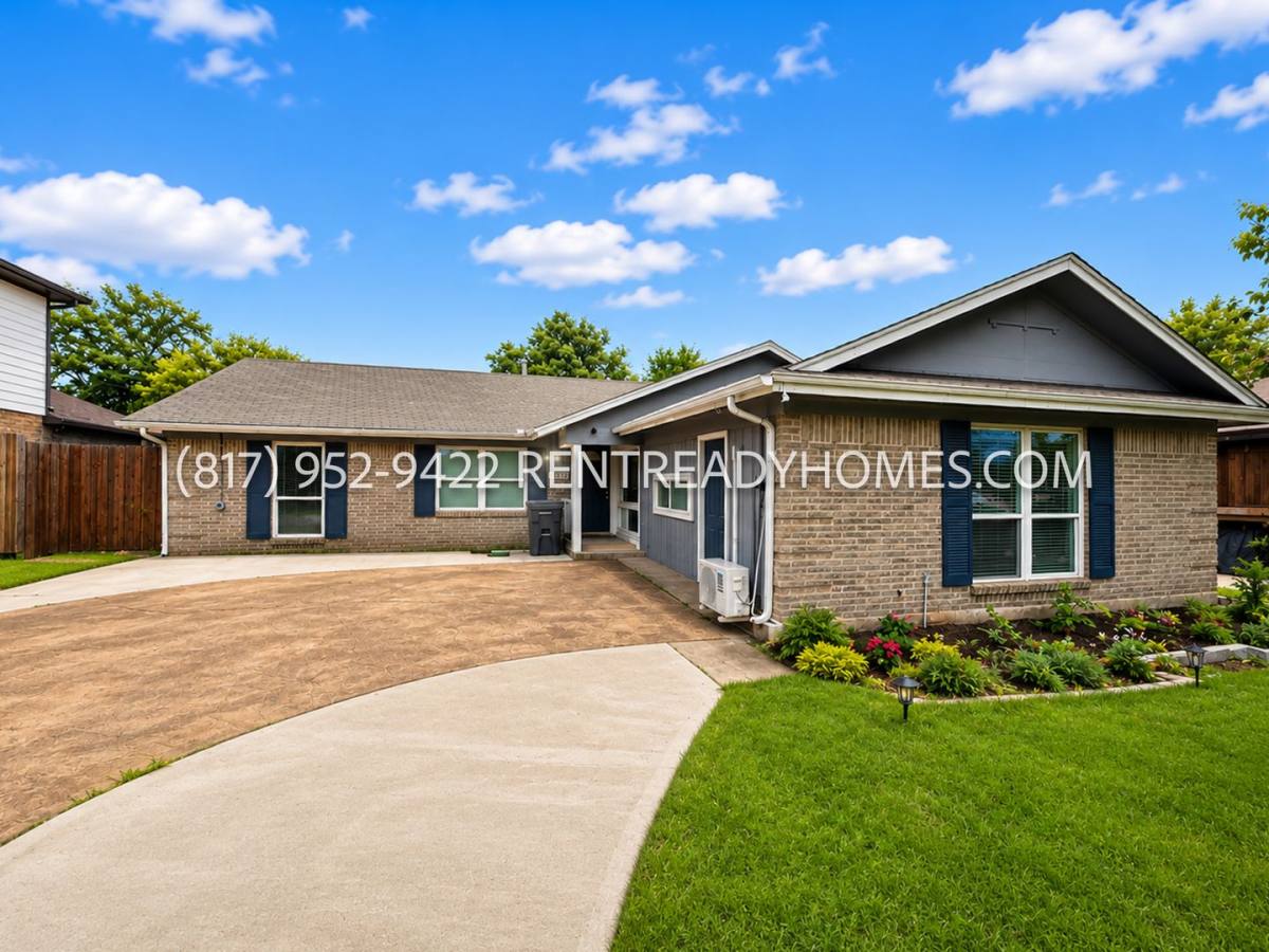 House for rent at 12372 High Meadow Dr, Dallas, TX 75234