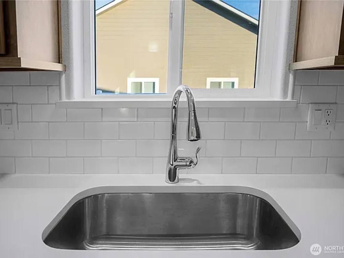 Apartment for rent at 101 Grant Dr, Ephrata, WA 98823
