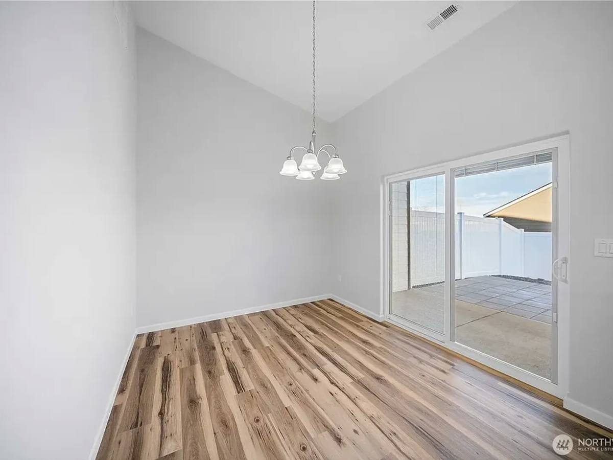 Apartment for rent at 101 Grant Dr, Ephrata, WA 98823