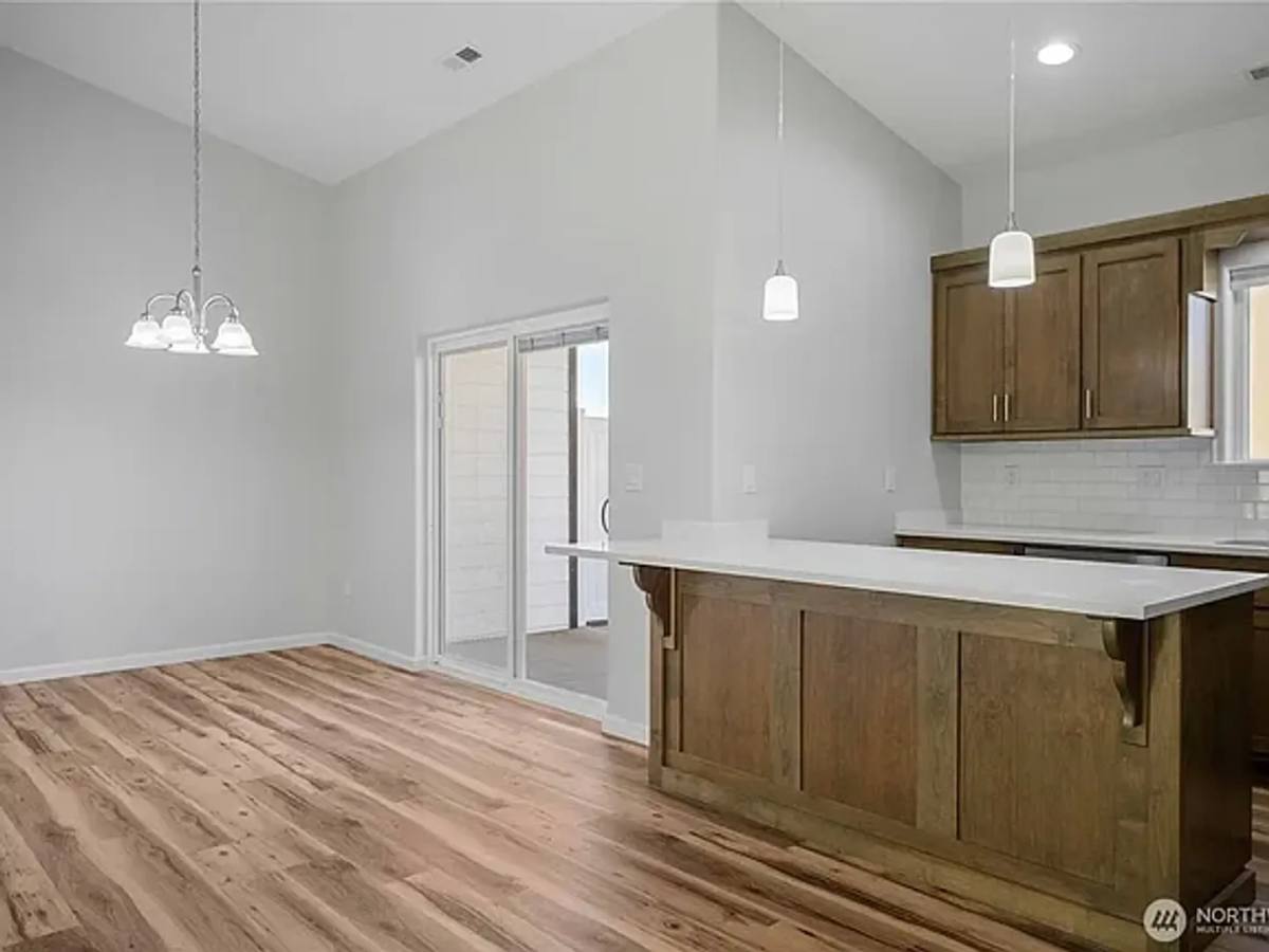 Apartment for rent at 101 Grant Dr, Ephrata, WA 98823