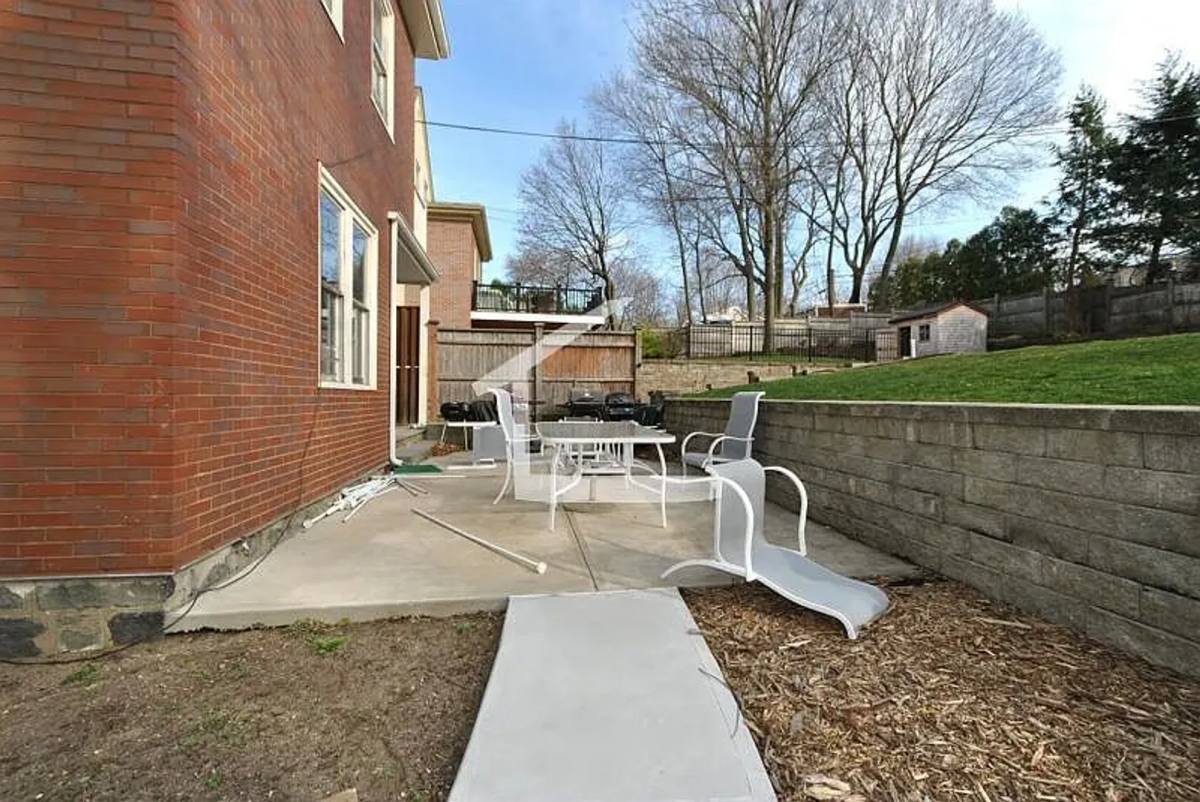 House for rent at 29 Mapleton St #1, Brighton, MA 02135