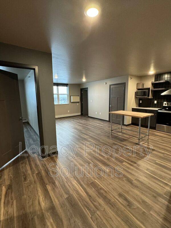 Apartment for rent at 226 E Greenfield Lane, Bismarck, ND 58503