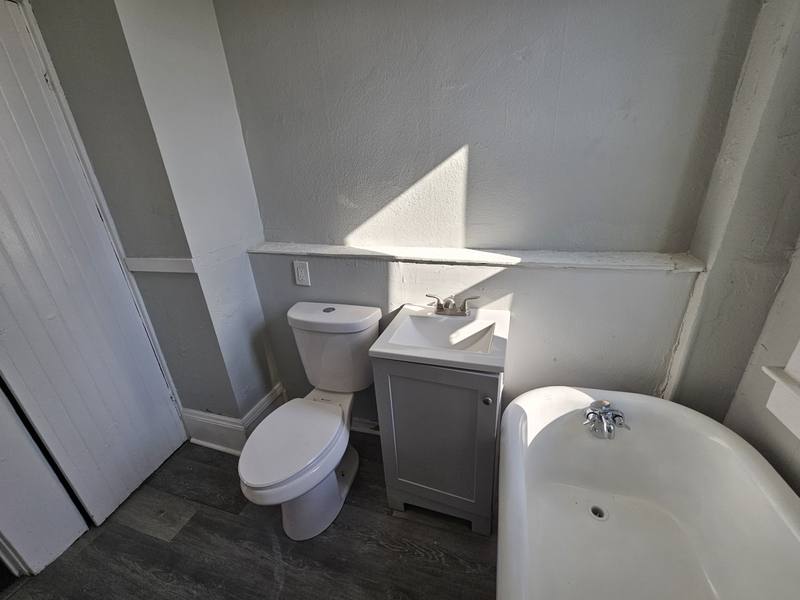 Apartment for rent at 8023 Kosciuszko Ave, Cleveland, OH 44103