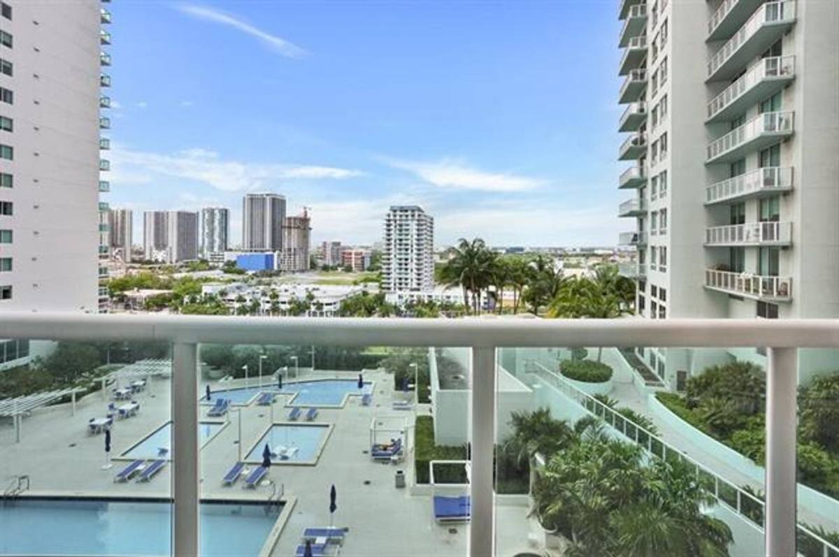 Apartment for rent at 1800 N Bayshore Dr, Miami, FL 33132