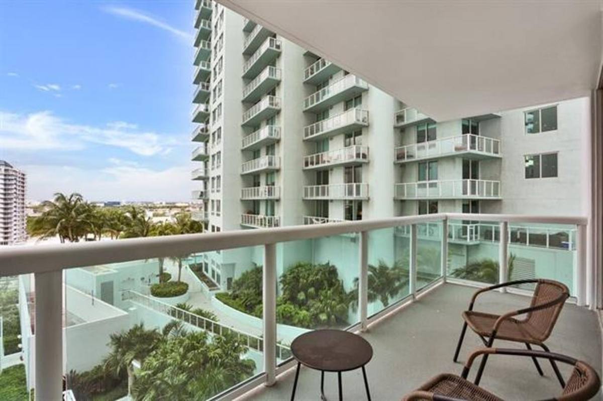 Apartment for rent at 1800 N Bayshore Dr, Miami, FL 33132