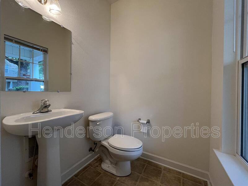 Townhouse for rent at 5538 Santeelah Court, Charlotte, NC 28217