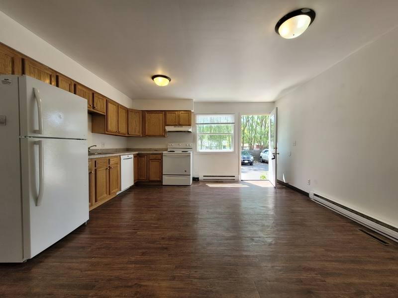 Apartment for rent at 1113 Geneva Rd #2, Menasha, WI 54952