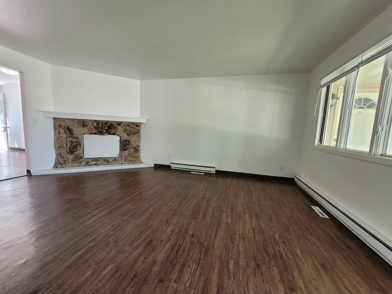 Apartment for rent at 1113 Geneva Rd #2, Menasha, WI 54952