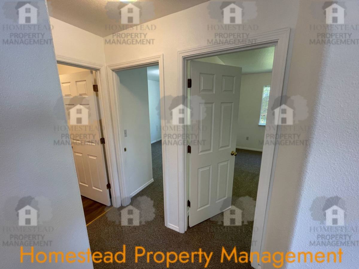 Apartment for rent at 1408-1410 Falcon Loop, Independence, OR 97351
