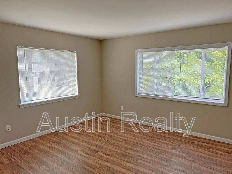 Apartment for rent at 5468 Cologne Ave #B, Saint Louis, MO 63116