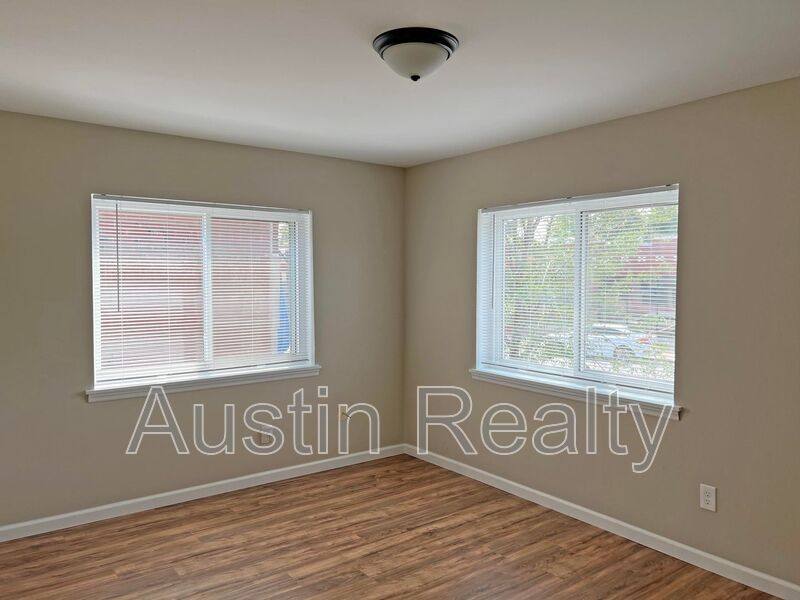 Apartment for rent at 5468 Cologne Ave #B, Saint Louis, MO 63116