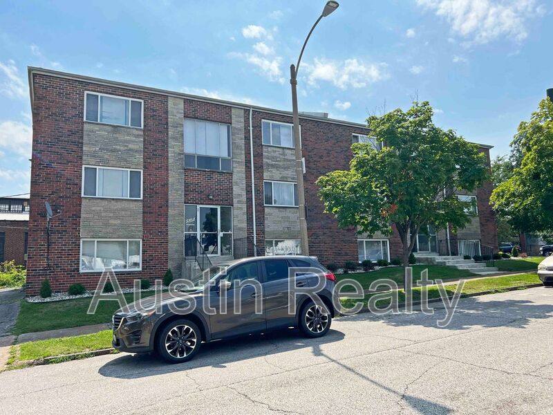 Apartment for rent at 5468 Cologne Ave #B, Saint Louis, MO 63116