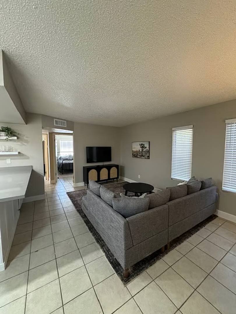 Apartment for rent at 323 E Purdue Ave, Phoenix, AZ 85020