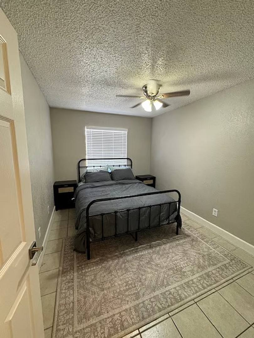 Apartment for rent at 323 E Purdue Ave, Phoenix, AZ 85020