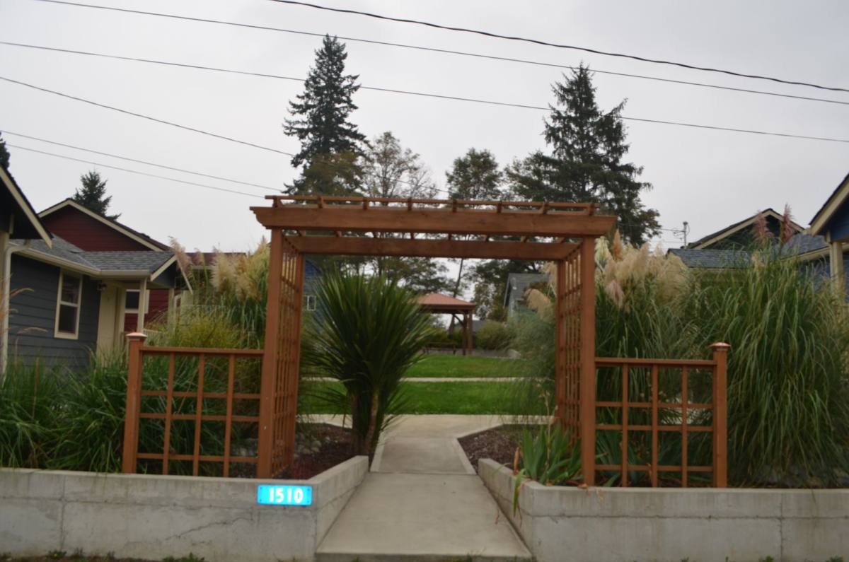 Apartment for rent at 1510 Snyder Ave, Bremerton, WA 98312
