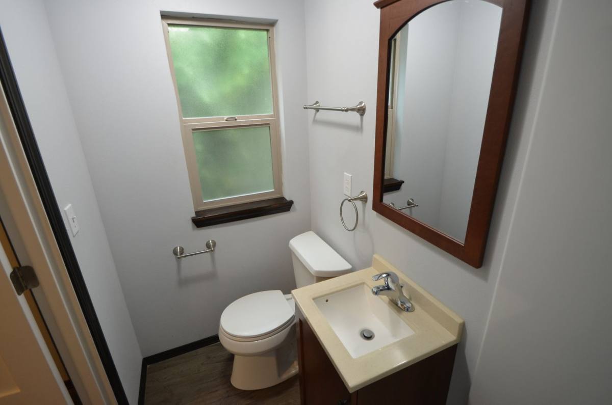 Apartment for rent at 1510 Snyder Ave, Bremerton, WA 98312