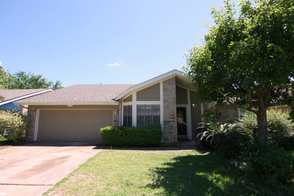 House for rent at 22511 Braken Manor Lane, Katy, TX 77449