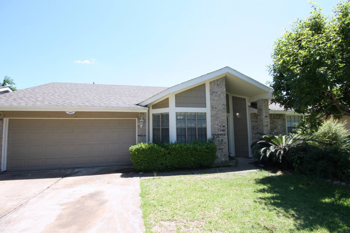 House for rent at 22511 Braken Manor Lane, Katy, TX 77449